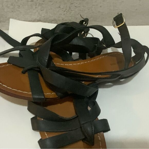 Sibyl Vane black flat  Leather Sandal w Ankle Ties 39 - Picture 7 of 9